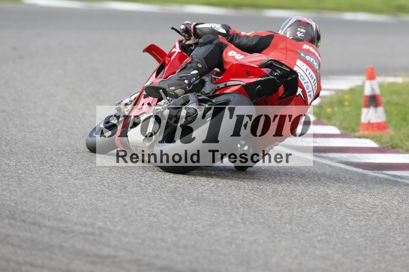 /Archiv-2025/53 16.09.2025 Track Day Domi Aegerter ADR/Gruppe rot/84